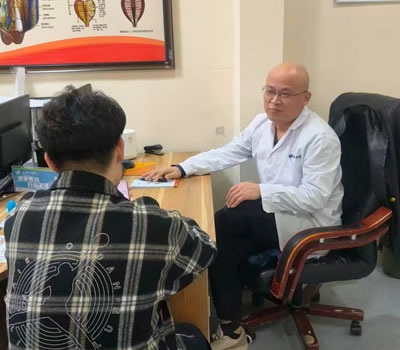 佛山市|男科医师高朋磊：守护男性健康，专业男科诊疗